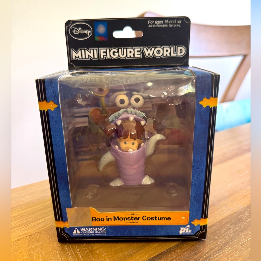Boo in Monster Costume, Mini Figure